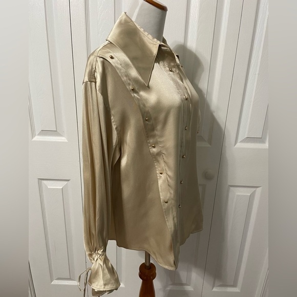 Vivienne Hu Women’s NWT Long Sleeve Gold Silk Style Large collar size 2 - Picture 14 of 16
